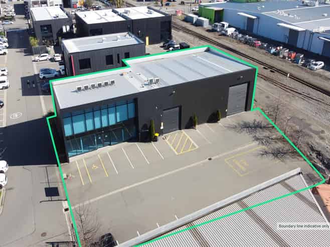Modern Industrial Facility in a Strategic Location