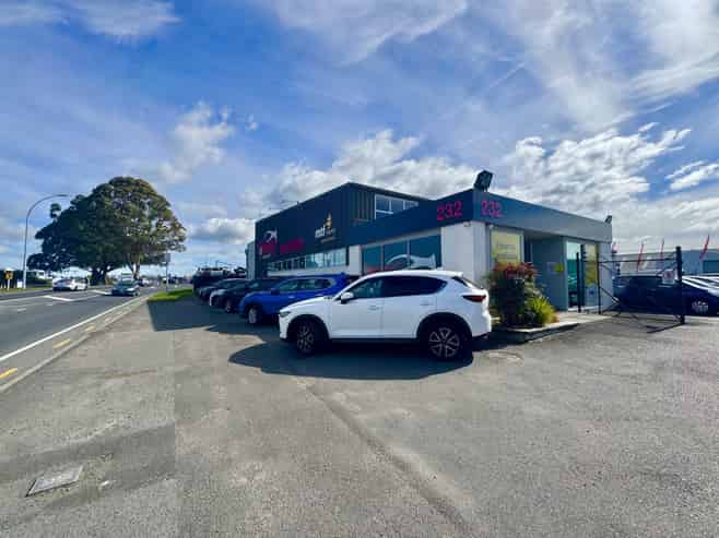 Dual access in Frankton