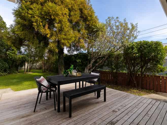 70 Weka Street, The Wood