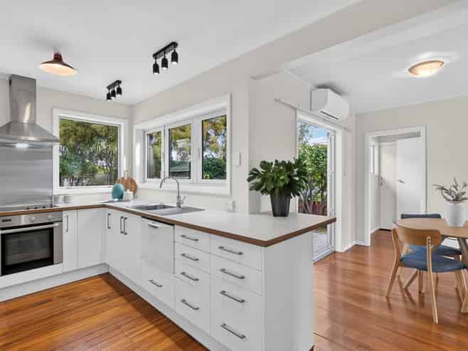 70 Weka Street, The Wood