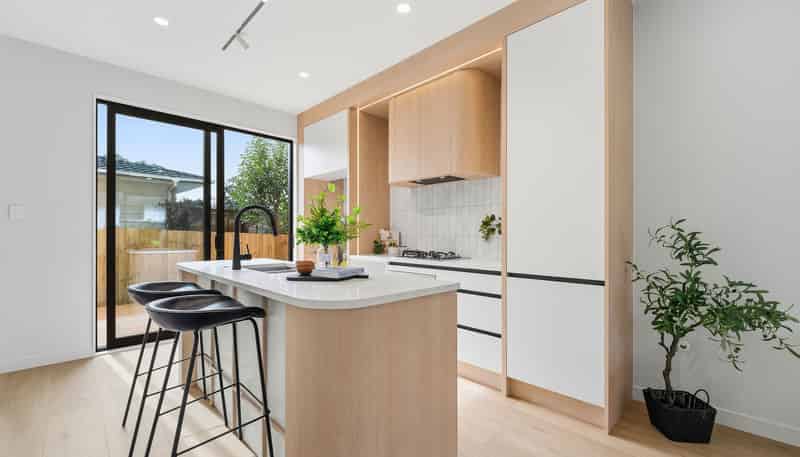 1/6 Allington Road, Massey