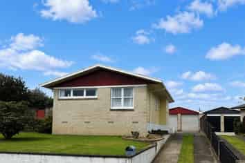 18 Deanwell Avenue, Deanwell