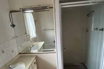 18 Deanwell Avenue, Deanwell