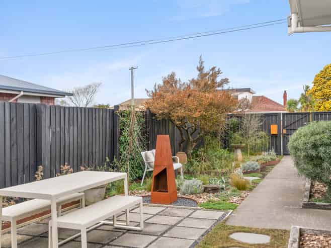 123 Gilberthorpes Road, Hei Hei