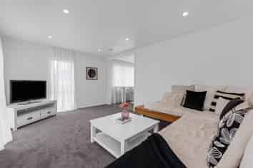 17 Arodella Crescent, Ranui