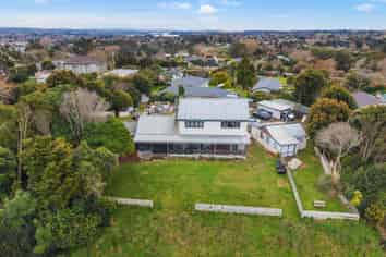 70 Colombo Road, Waiuku
