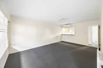 2/145 Bassett Road, Remuera