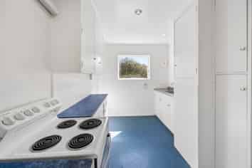 2/145 Bassett Road, Remuera