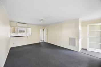 2/145 Bassett Road, Remuera