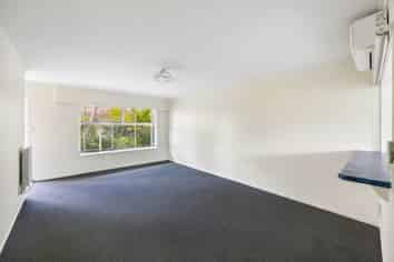 2/145 Bassett Road, Remuera
