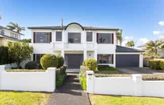 8 Kahala Place, West Harbour