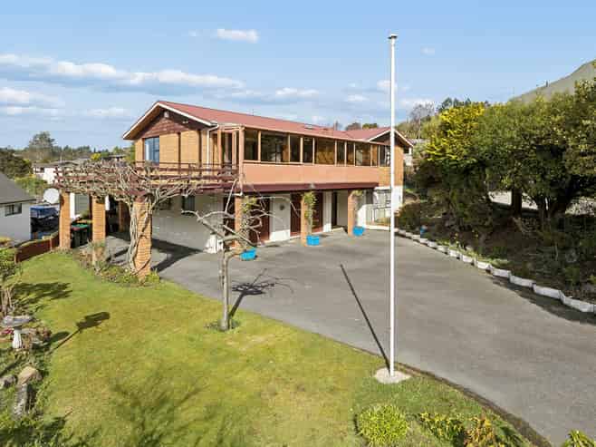 99 Glenross Street, Glenross