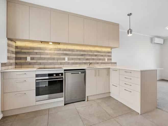 2/10 Matiere Road, Onehunga