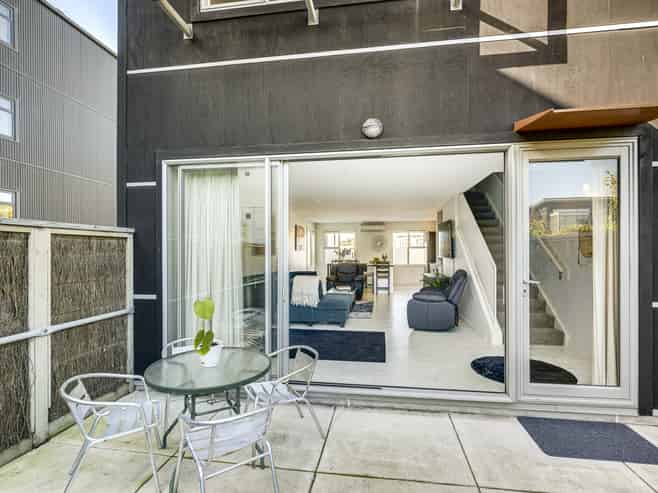 37/9 Humber Street, Pandora