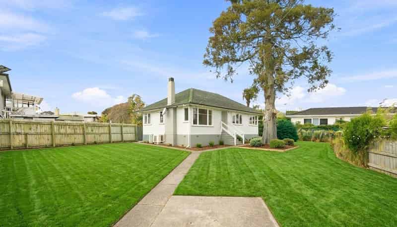 3 Ozich Avenue, Te Atatu South