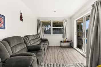 210A Pattison Road, Akina