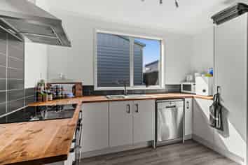 210A Pattison Road, Akina