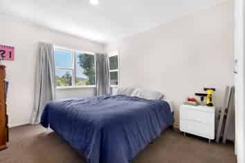 16A Beswick Place, Birkdale