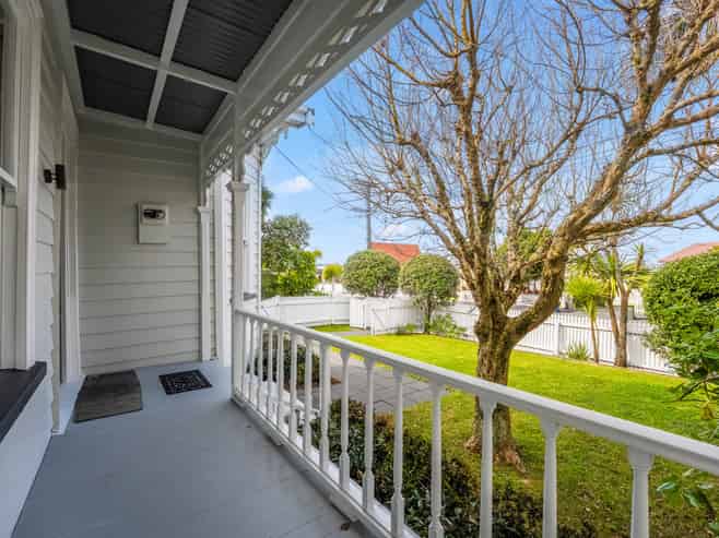 144 Queen Street, Northcote Point