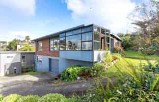 1/4 Elizabeth Place, Mairangi Bay