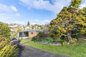 1/4 Elizabeth Place, Mairangi Bay