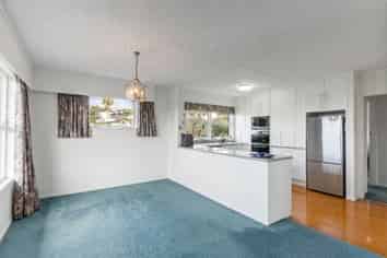 1/4 Elizabeth Place, Mairangi Bay
