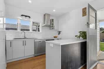 16 Gorrie Street, Nelson South