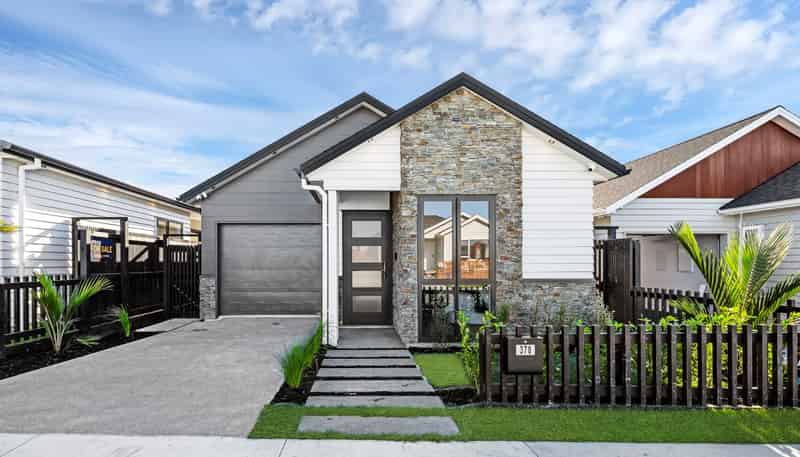 370  Te Taruna Drive , Milldale