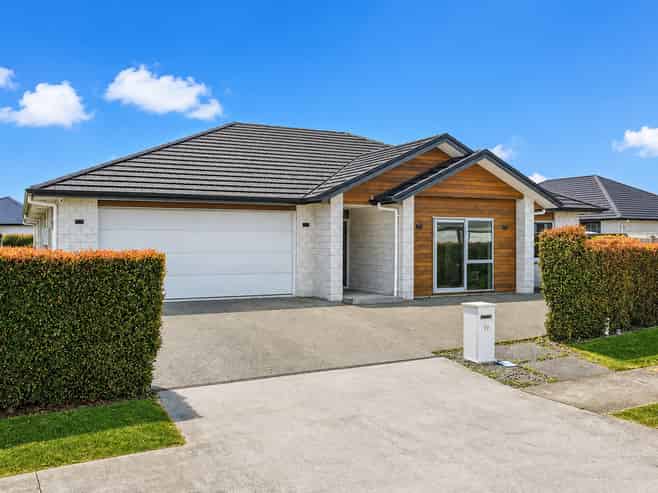 19 Sydney Place, Flagstaff