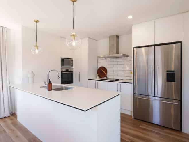 10 Helicon Street, Pegasus
