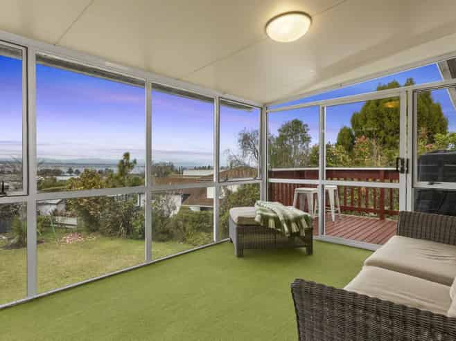 30 Olive Avenue, Nukuhau