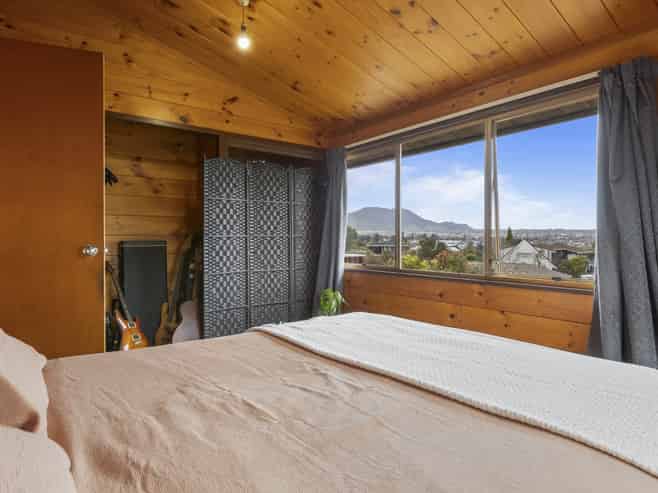 30 Olive Avenue, Nukuhau