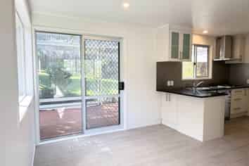 1/25 Regency Place, Sunnynook