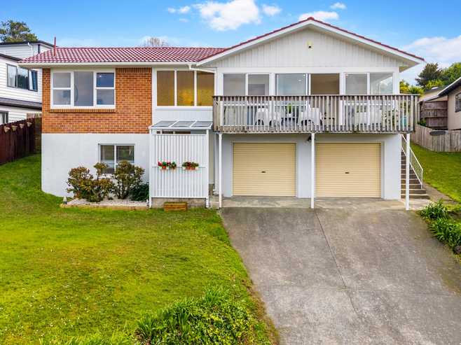 141 Glamorgan Drive, Torbay