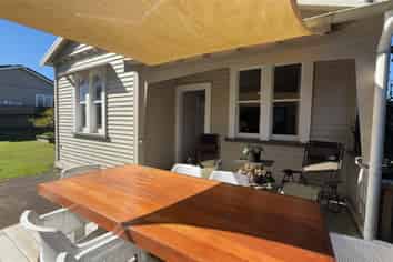 27 Station Street, Tirau