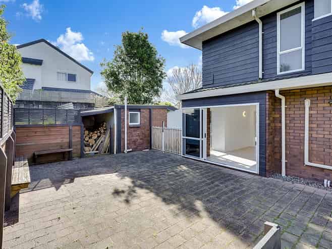 8 Burn-Murdoch Street, Saint Andrews