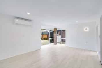 8 Burn-Murdoch Street, Saint Andrews