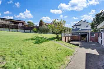 8 Burn-Murdoch Street, Saint Andrews