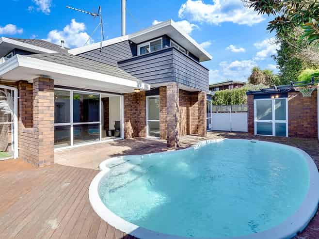8 Burn-Murdoch Street, Saint Andrews