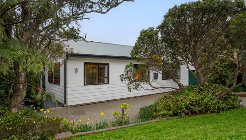 33 Horokiwi Road West, Newlands