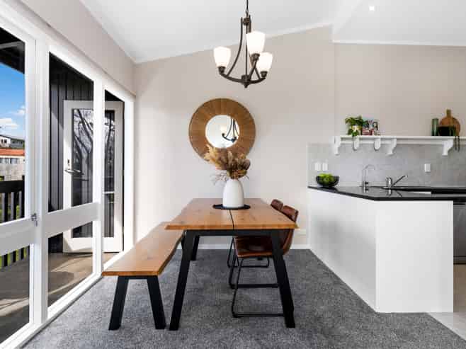1/135 Exmouth Road, Northcote
