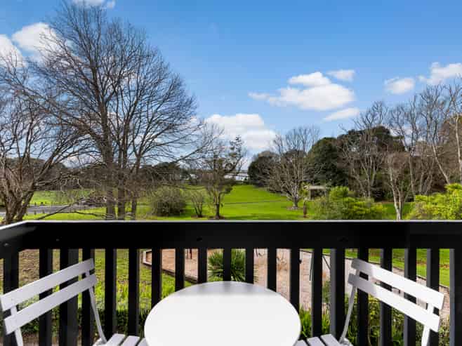 1/135 Exmouth Road, Northcote