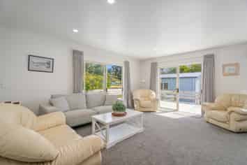 11 Martin Place, Cooks Beach