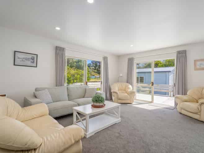 11 Martin Place, Cooks Beach