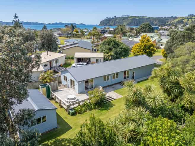11 Martin Place, Cooks Beach
