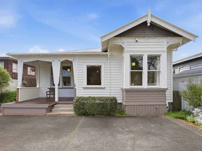 10A Kiwitea Street, Sandringham