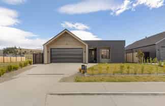 89 Magnum Drive, Cromwell