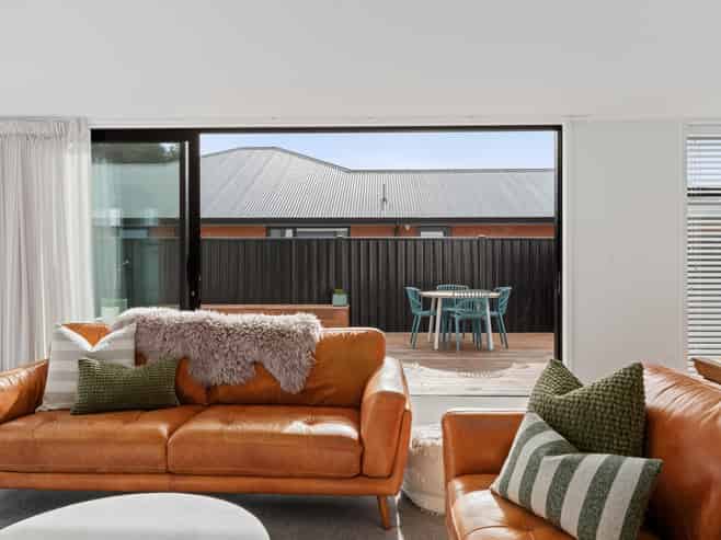 15 Franks Place, Outram