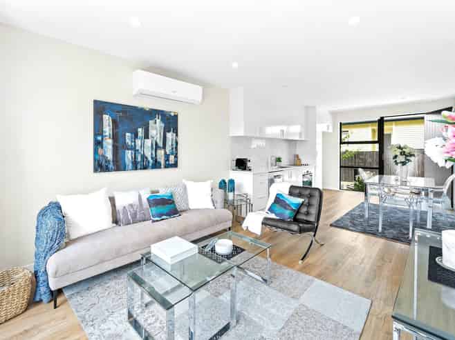 7/8 Bagnall Avenue, Point England