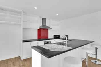 393B Linwood Av, Bromley